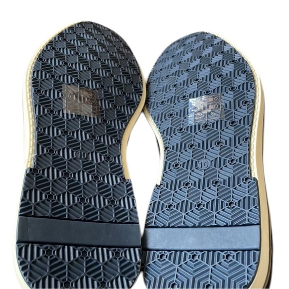 Steve Madden - Men’s Knit Shoes - Picture 3 of 7